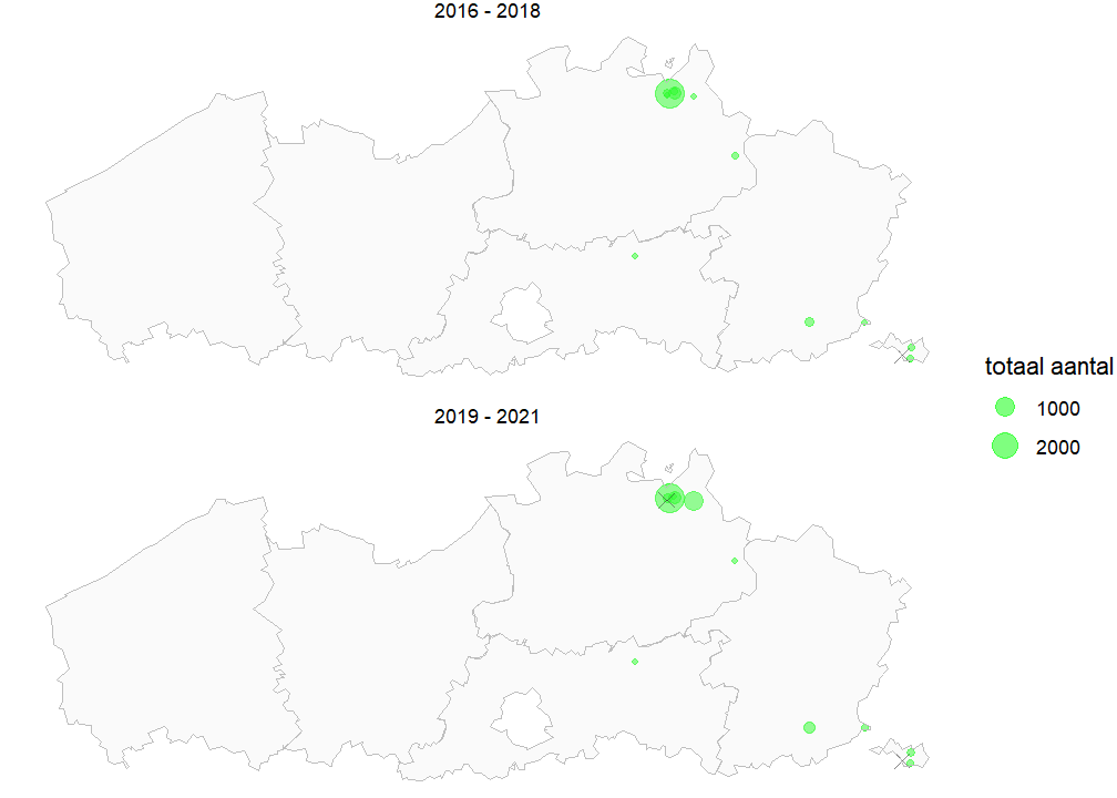 Kaart met totale populatiegrootte van Welriekende nachtorchis per locatie voor de periode 2016-2018 en 2019-2021. Als een soort niet werd waargenomen, geven we dit weer met een X.