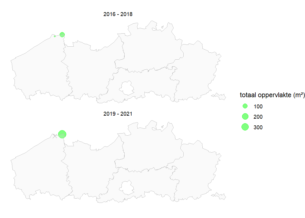 Kaart met totale populatiegrootte van Gesteelde zoutmelde per locatie voor de periode 2016-2018 en 2019-2021. Als een soort niet werd waargenomen, geven we dit weer met een X.